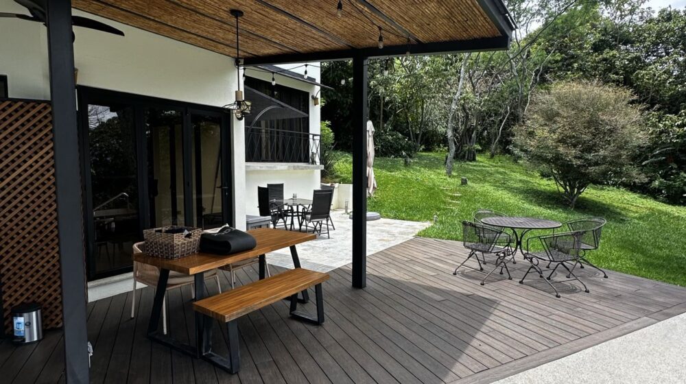 Se vende Lote con dos casas