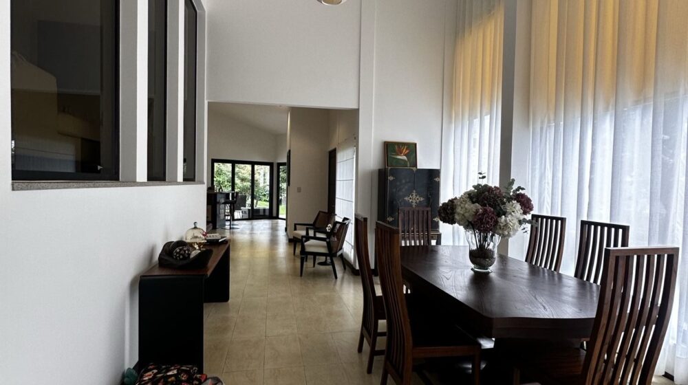 Se vende Lote con dos casas