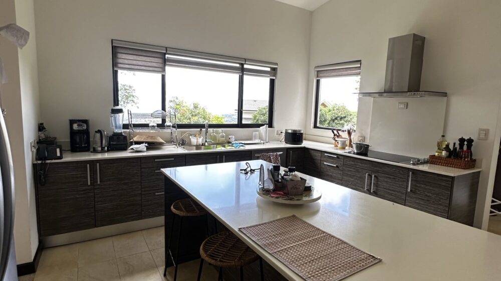 Se vende Lote con dos casas