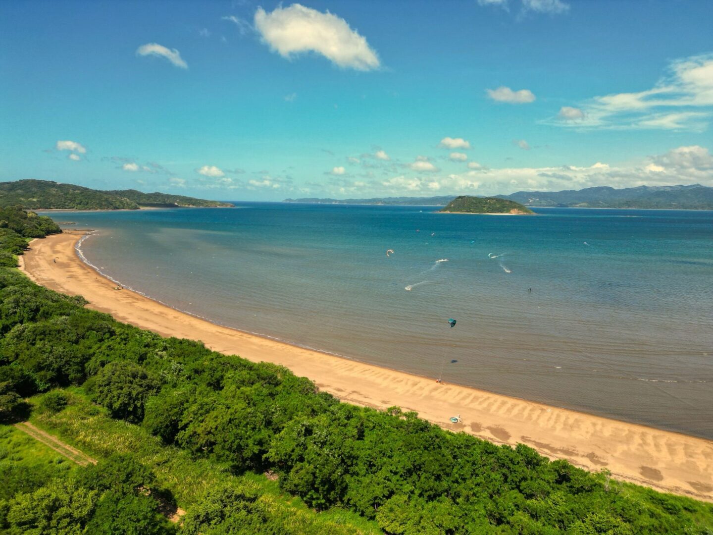 Se vende lote en Playa Copal, La Cruz de Guanacaste.