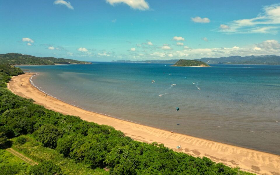 Se vende lote en Playa Copal, La Cruz de Guanacaste.
