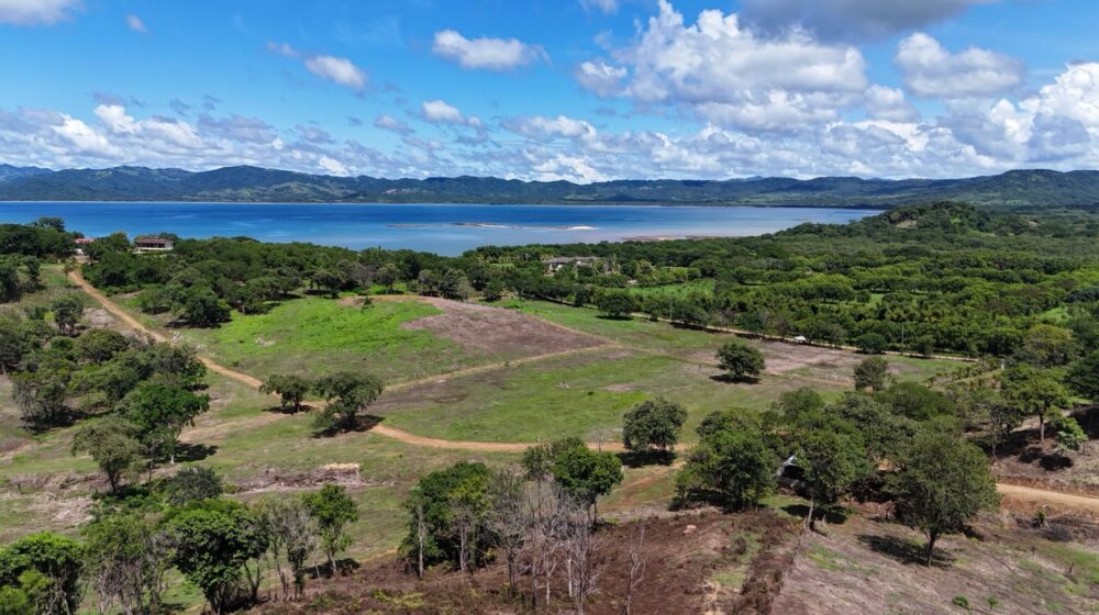 Se vende lote en Playa Copal, La Cruz de Guanacaste.