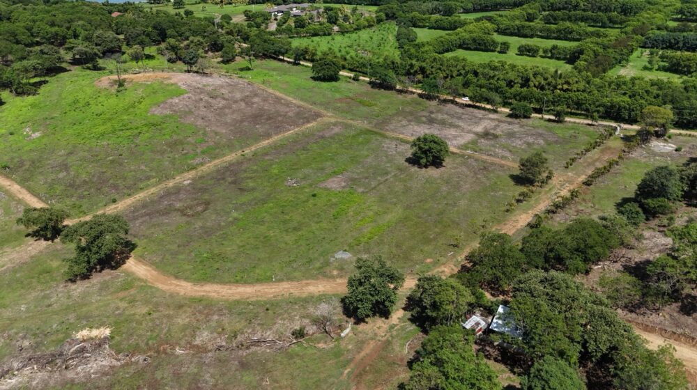 Se vende lote en Playa Copal, La Cruz de Guanacaste.